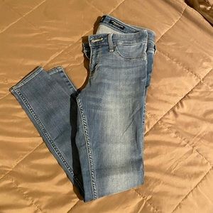 Hollister size 3S jeans